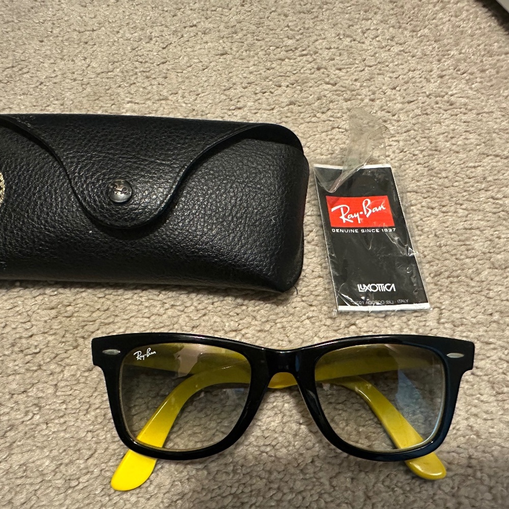 Ray-Ban Wayfarer Square gradient